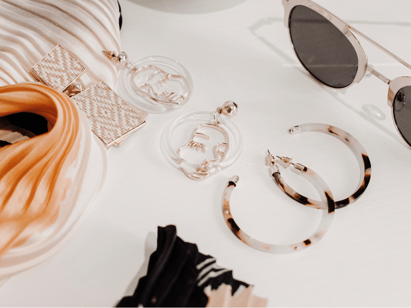 accessories for traveling